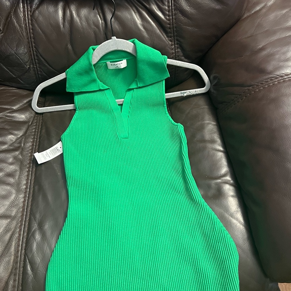 Aritzia babaton sculpt dress